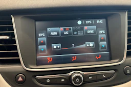 Musta Opel Grandland X 2020 kuva 20.