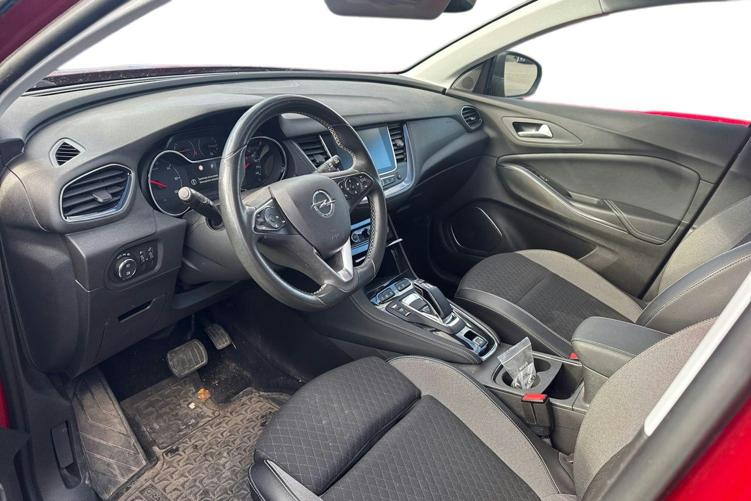 Punainen Opel Grandland X 2021 kuva 3.