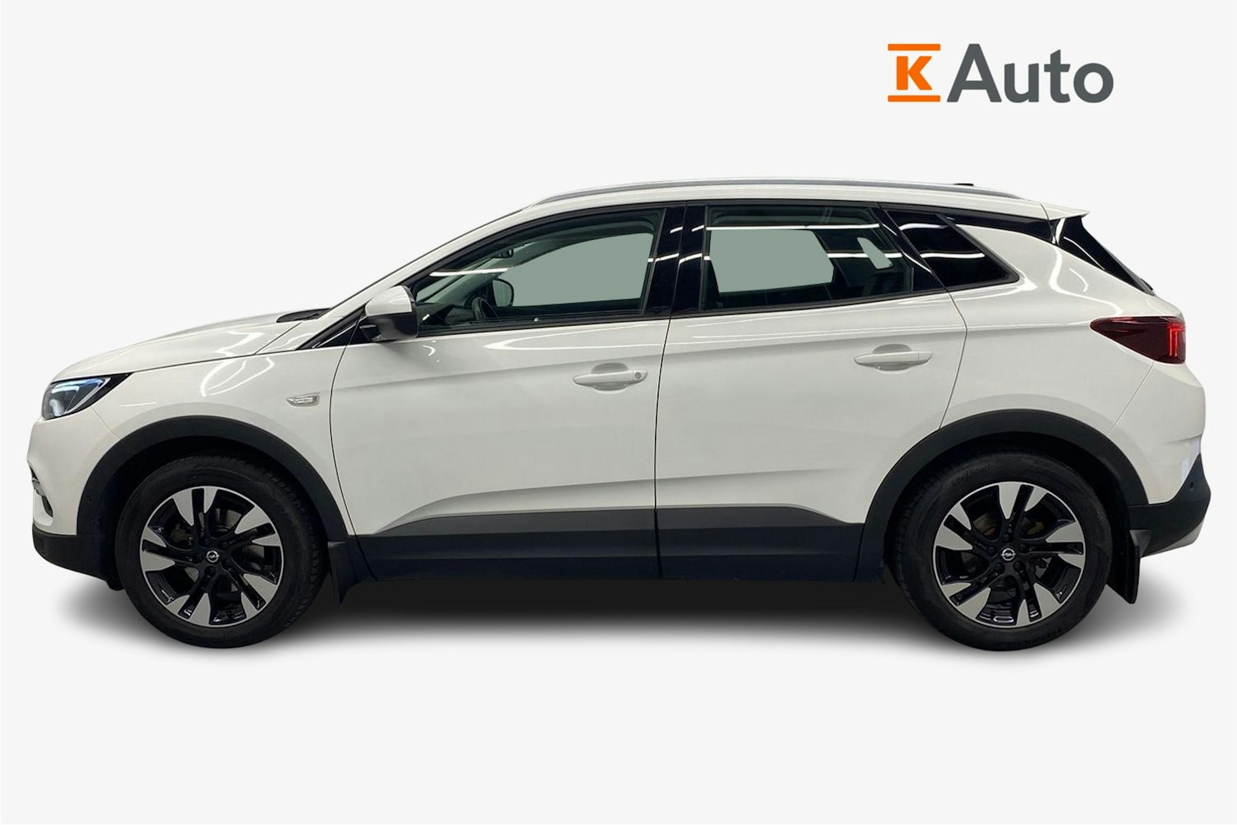 valkoinen Opel Grandland X 2021 kuva 6.
