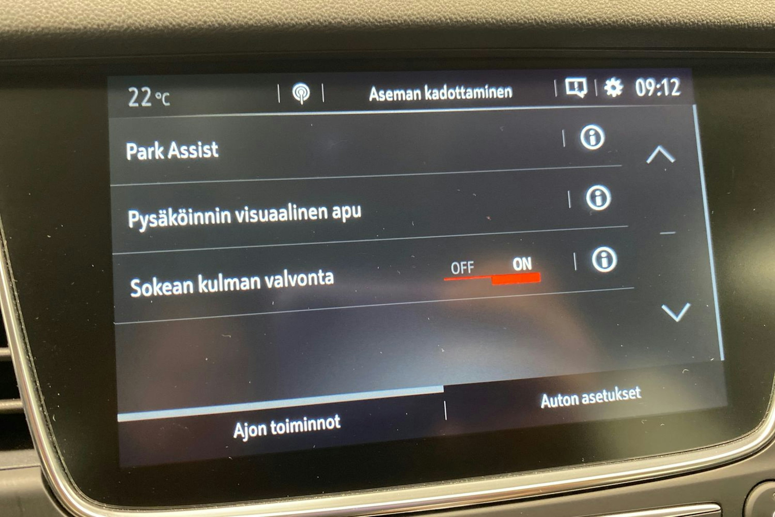 valkoinen Opel Grandland X 2021 kuva 21.