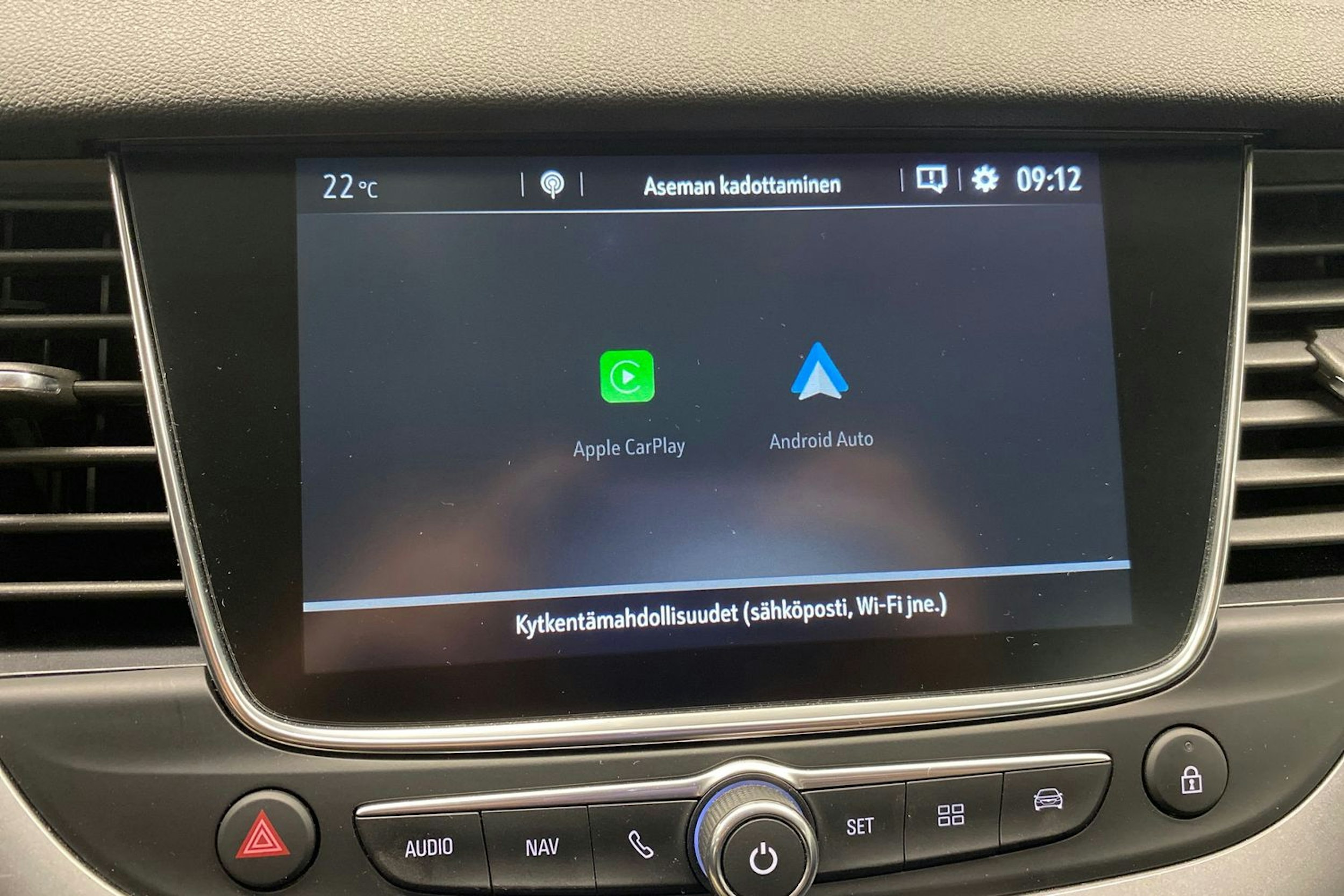 valkoinen Opel Grandland X 2021 kuva 22.