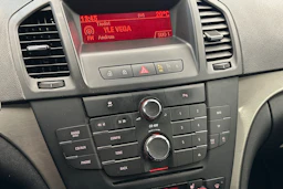 Harmaa Opel Insignia 2010 kuva 22.