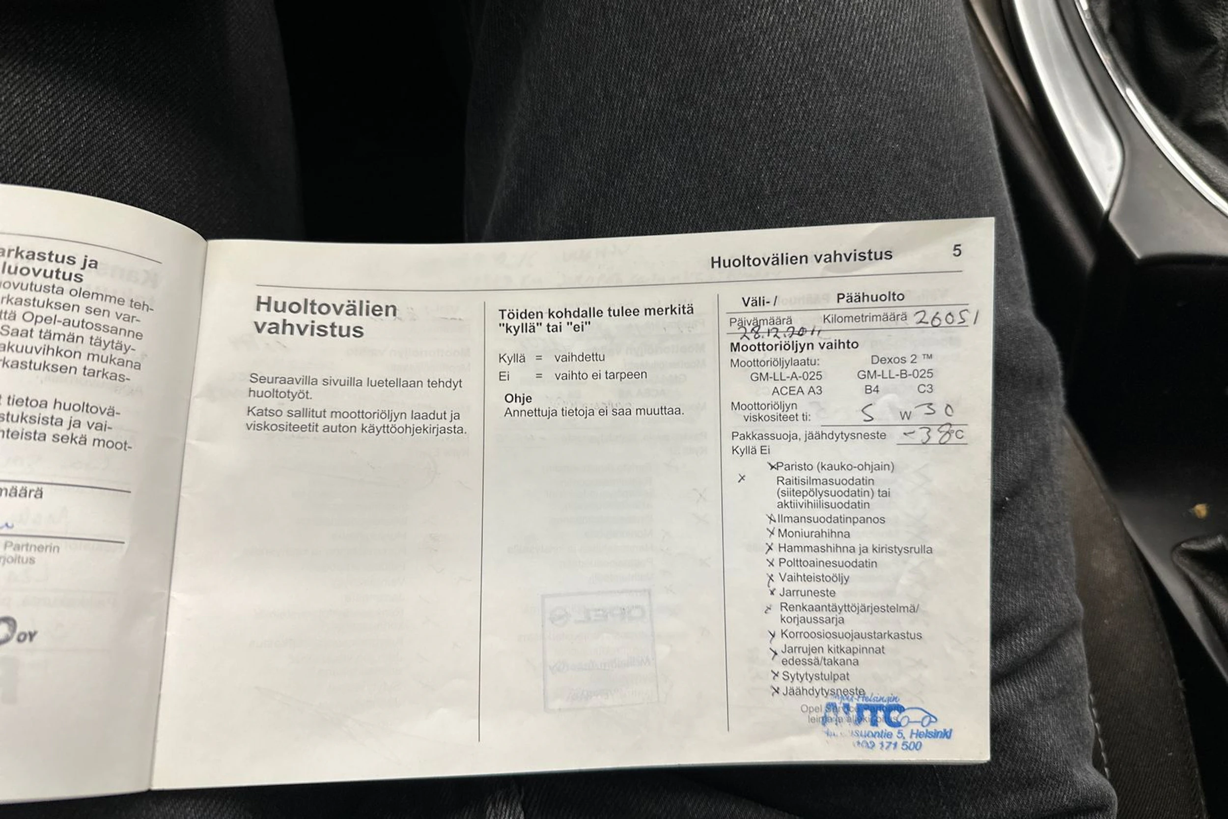 Harmaa Opel Insignia 2010 kuva 25.