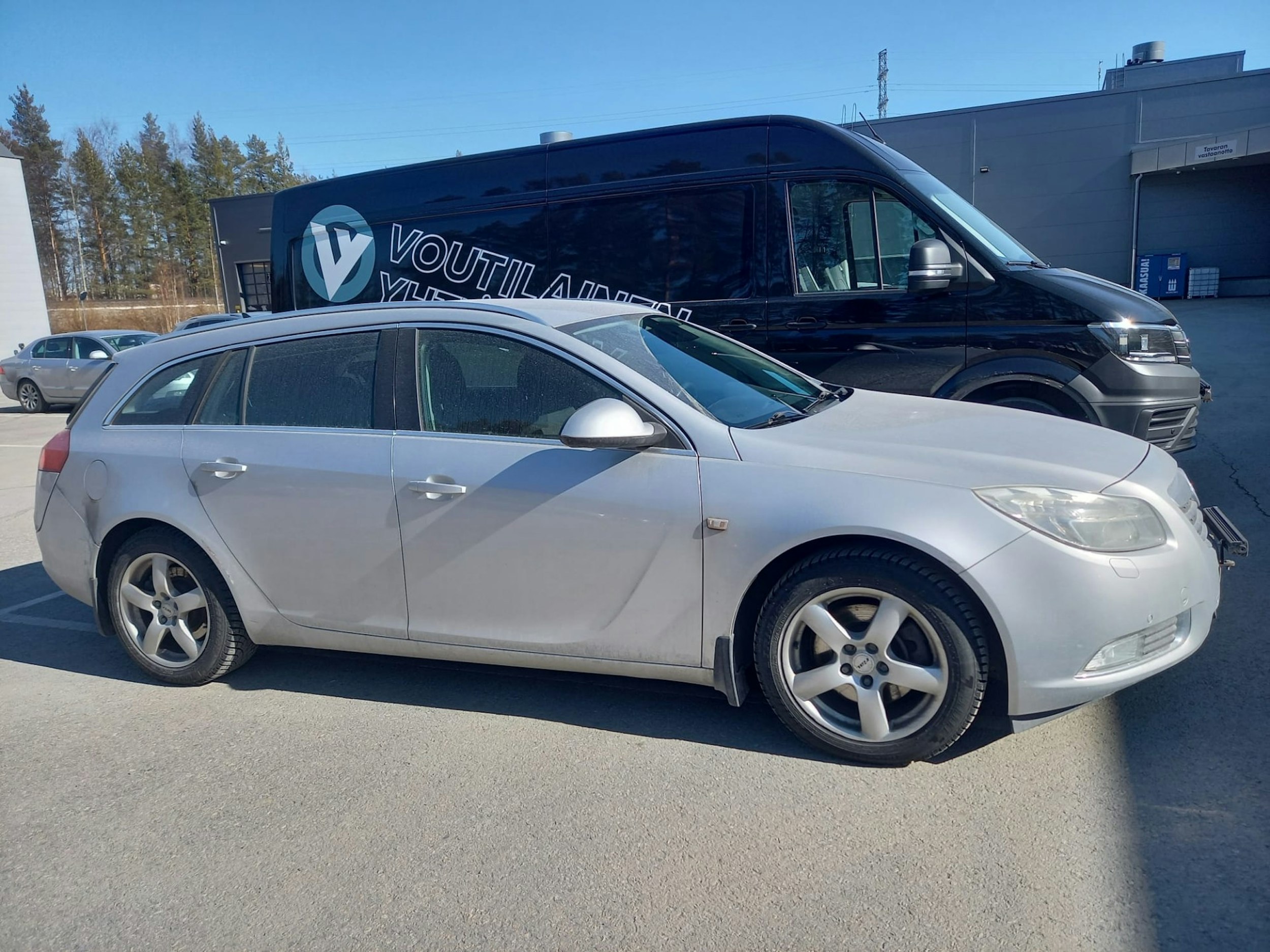 Hopea Opel Insignia 2010 kuva 2.