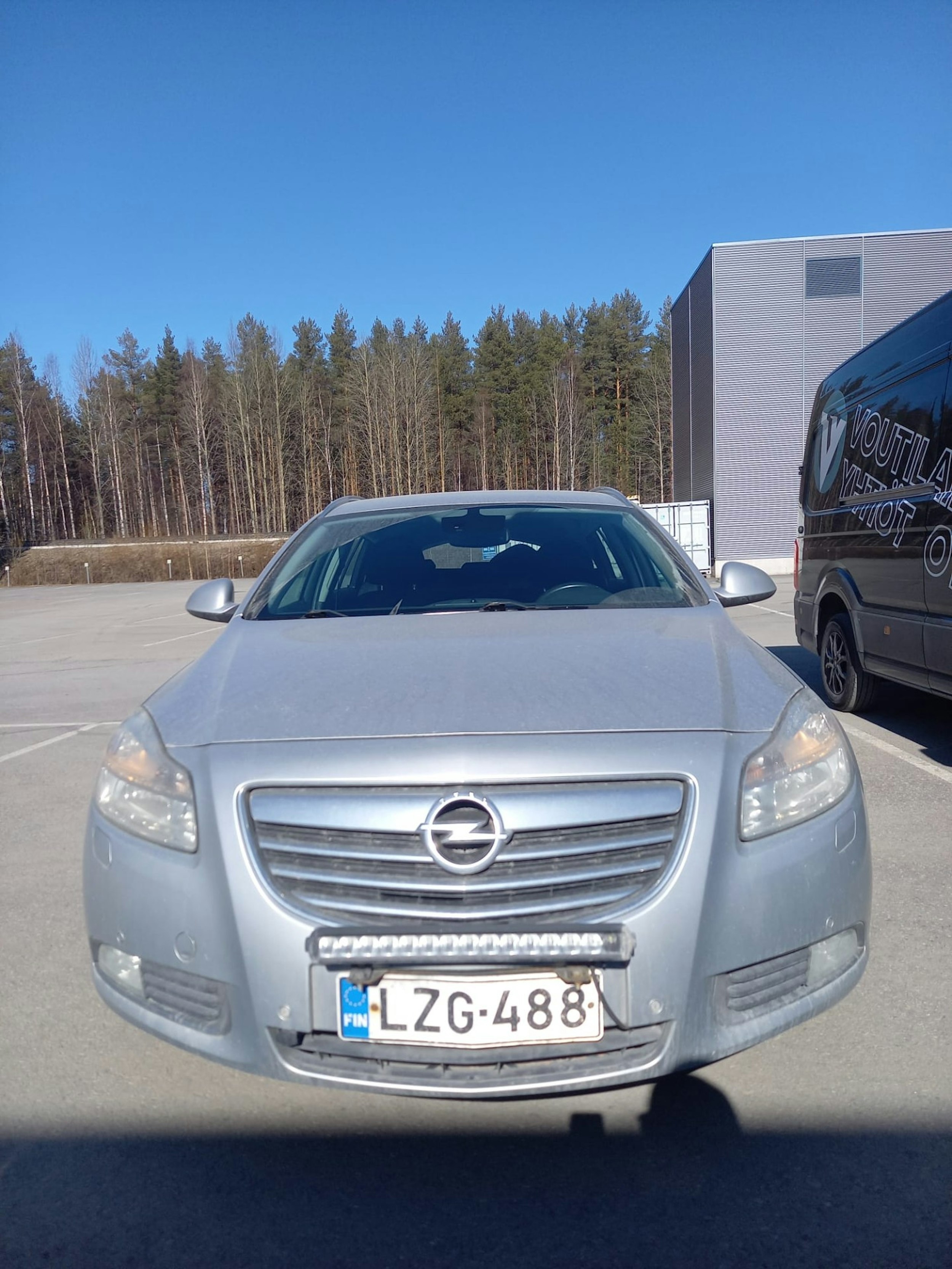 Hopea Opel Insignia 2010 kuva 4.