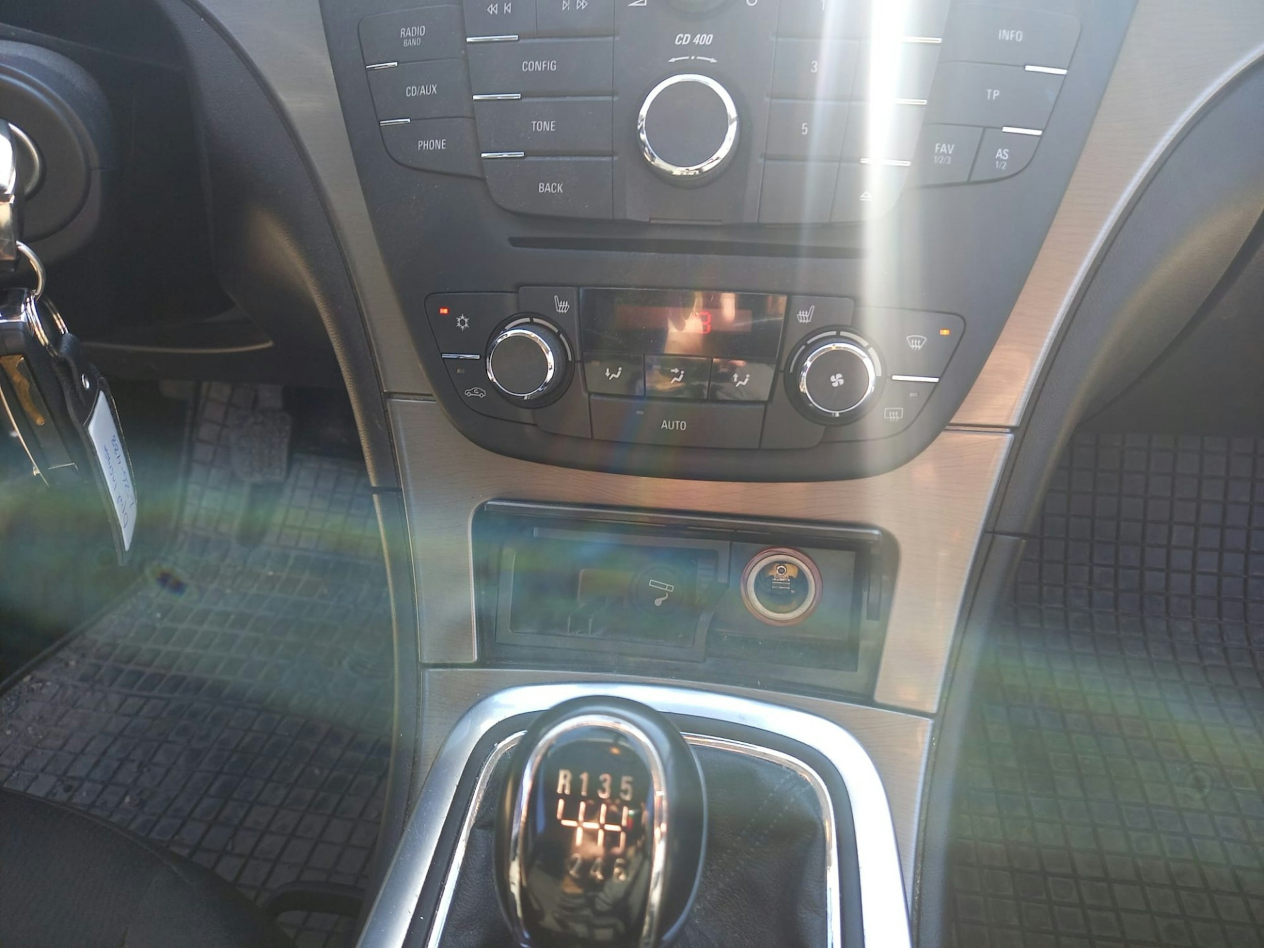 Hopea Opel Insignia 2010 kuva 18.
