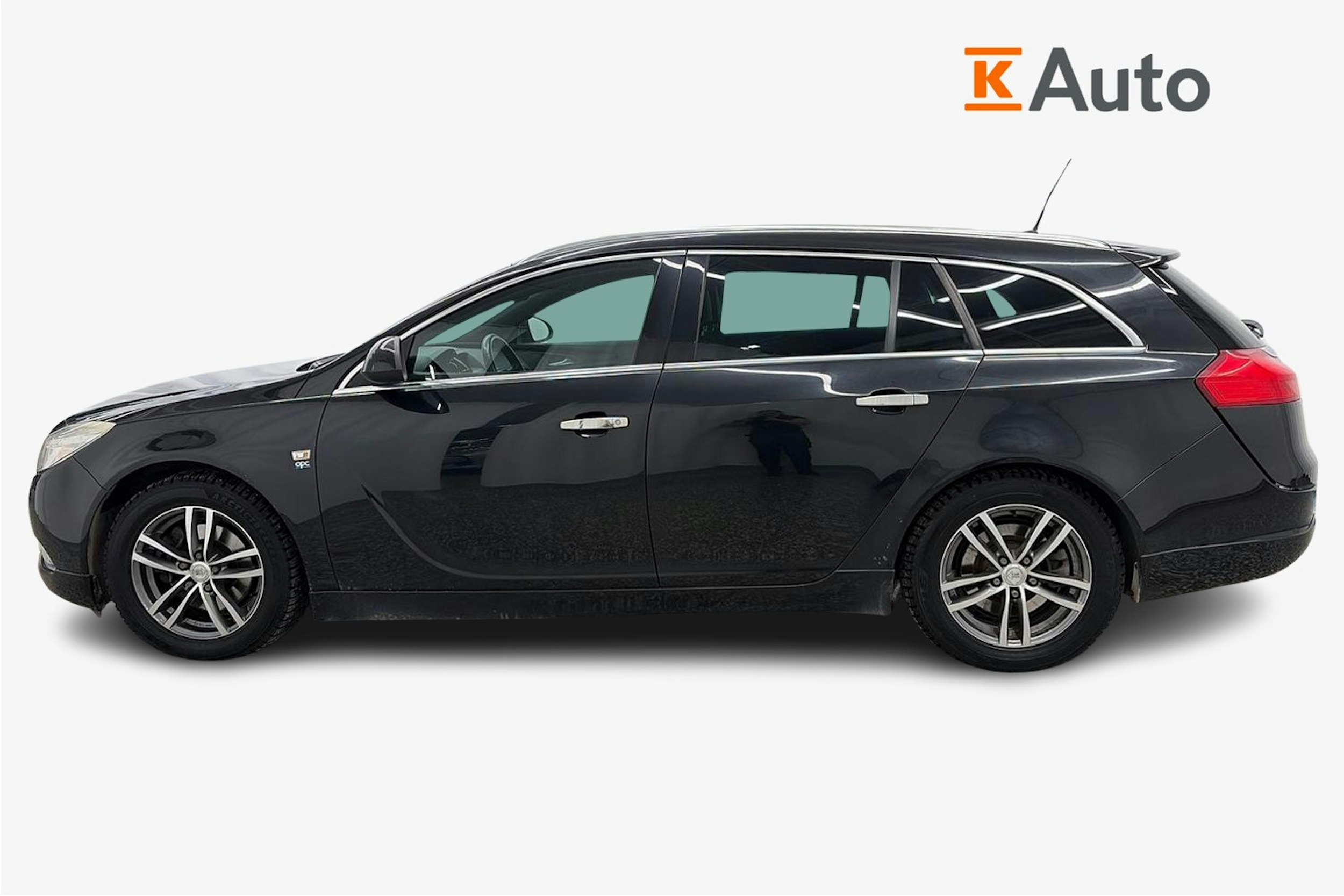 musta Opel Insignia 2011 kuva 6.