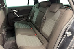 musta Opel Insignia 2011 kuva 10.