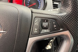 musta Opel Insignia 2011 kuva 18.