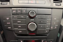 musta Opel Insignia 2011 kuva 20.