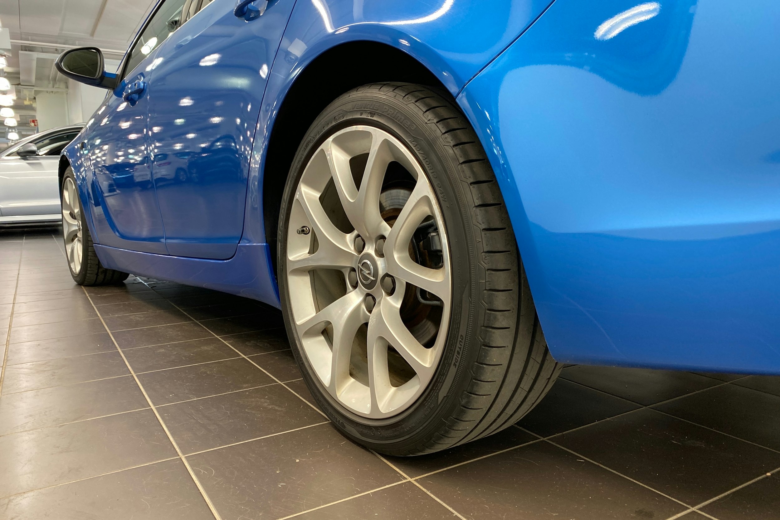 Sininen Opel Insignia 2011 kuva 13.