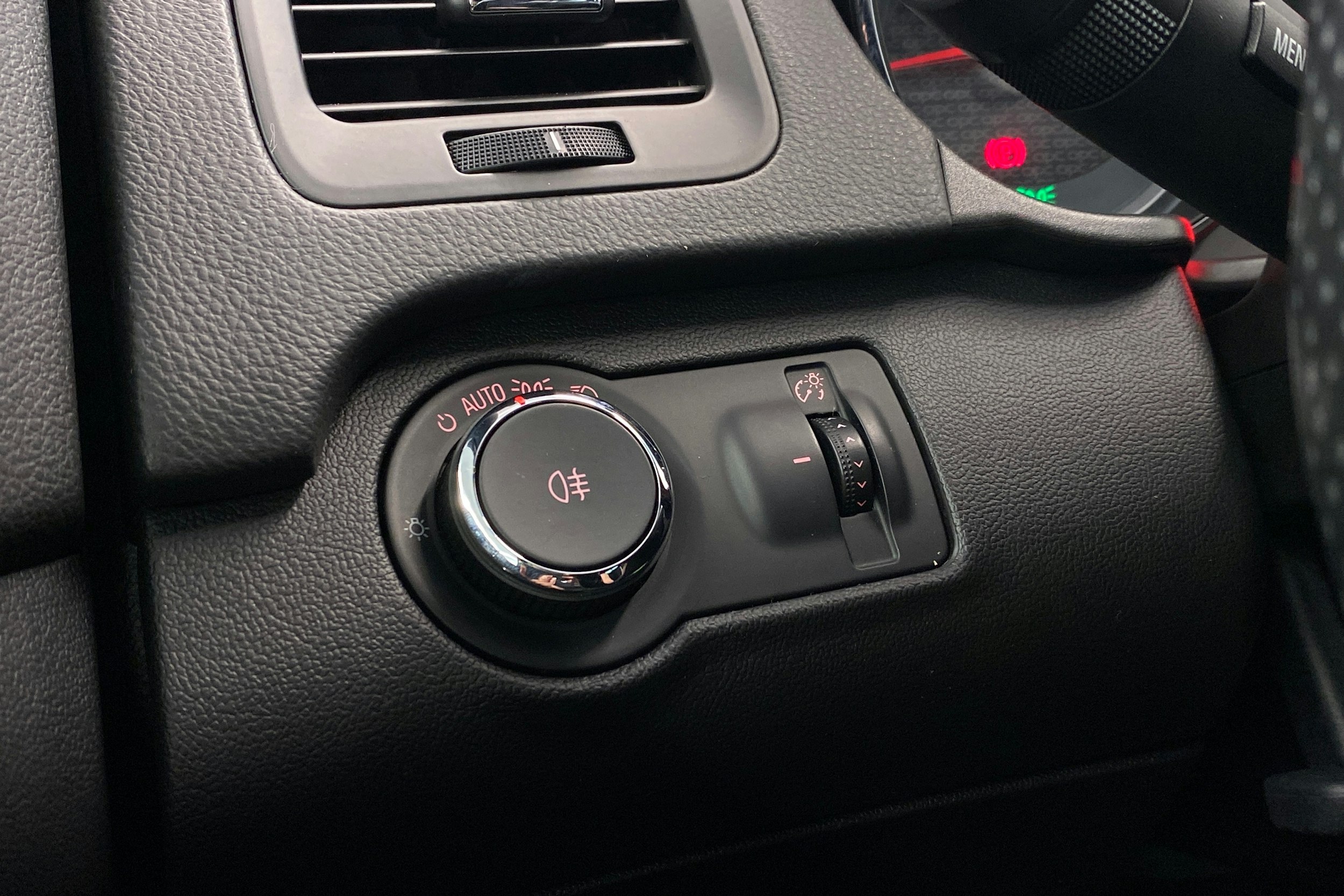 Sininen Opel Insignia 2011 kuva 24.