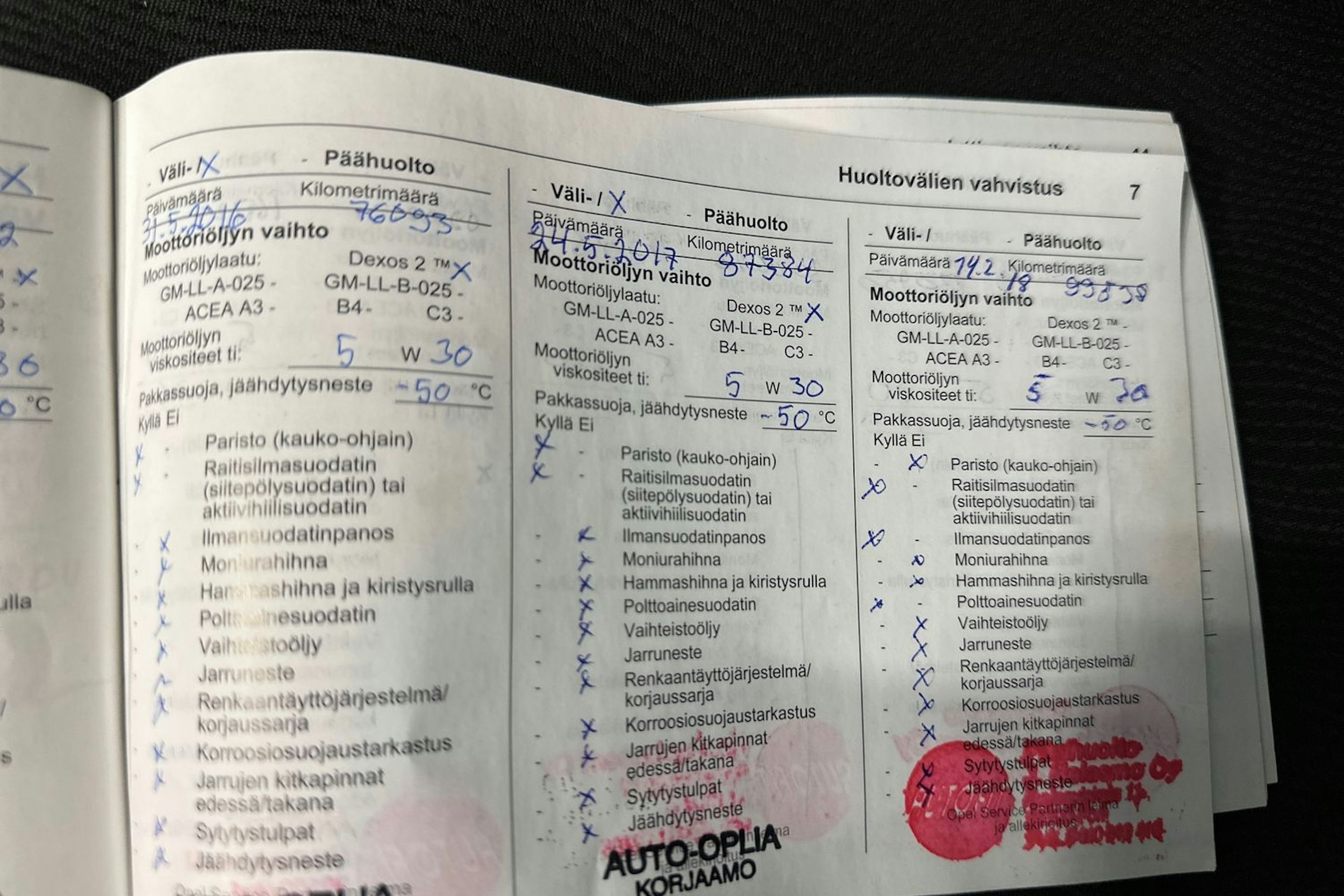 Harmaa Opel Insignia 2011 kuva 21.