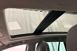 valkoinen Opel Insignia 2012 kuva 19.