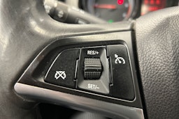 valkoinen Opel Insignia 2012 kuva 21.