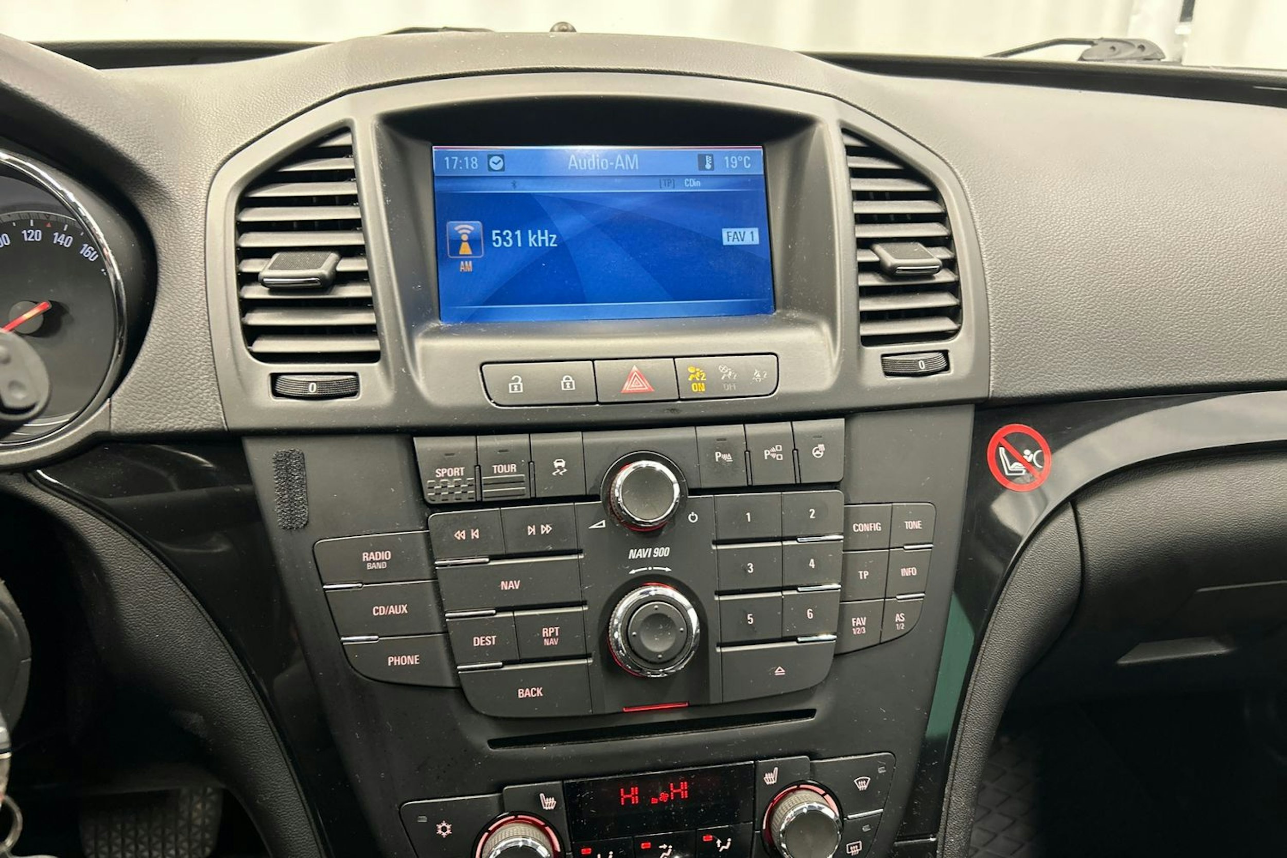 valkoinen Opel Insignia 2012 kuva 23.