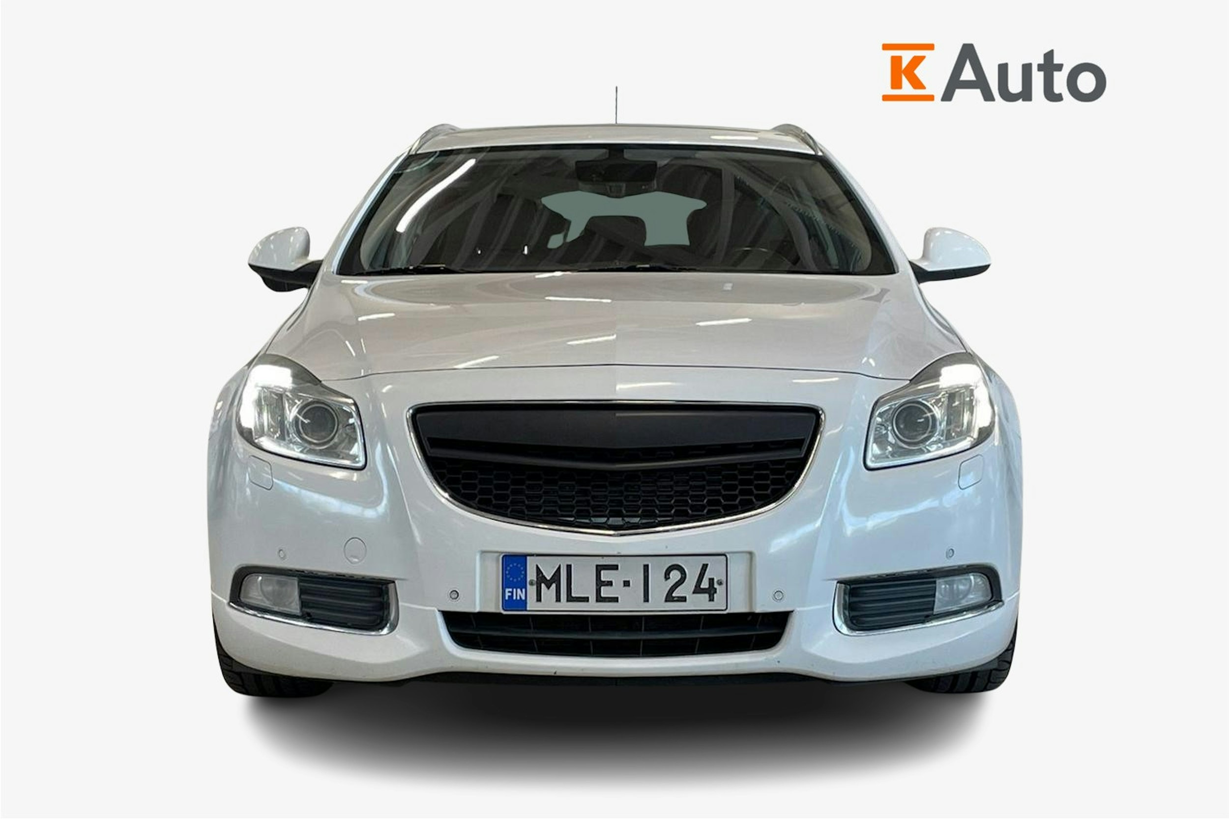 valkoinen Opel Insignia 2012 kuva 5.