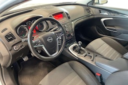 valkoinen Opel Insignia 2012 kuva 7.