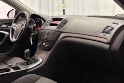 ruskea (beige) Opel Insignia 2012 kuva 11.