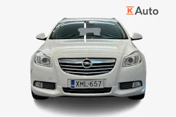 Valkoinen Opel Insignia 2012 kuva 4.