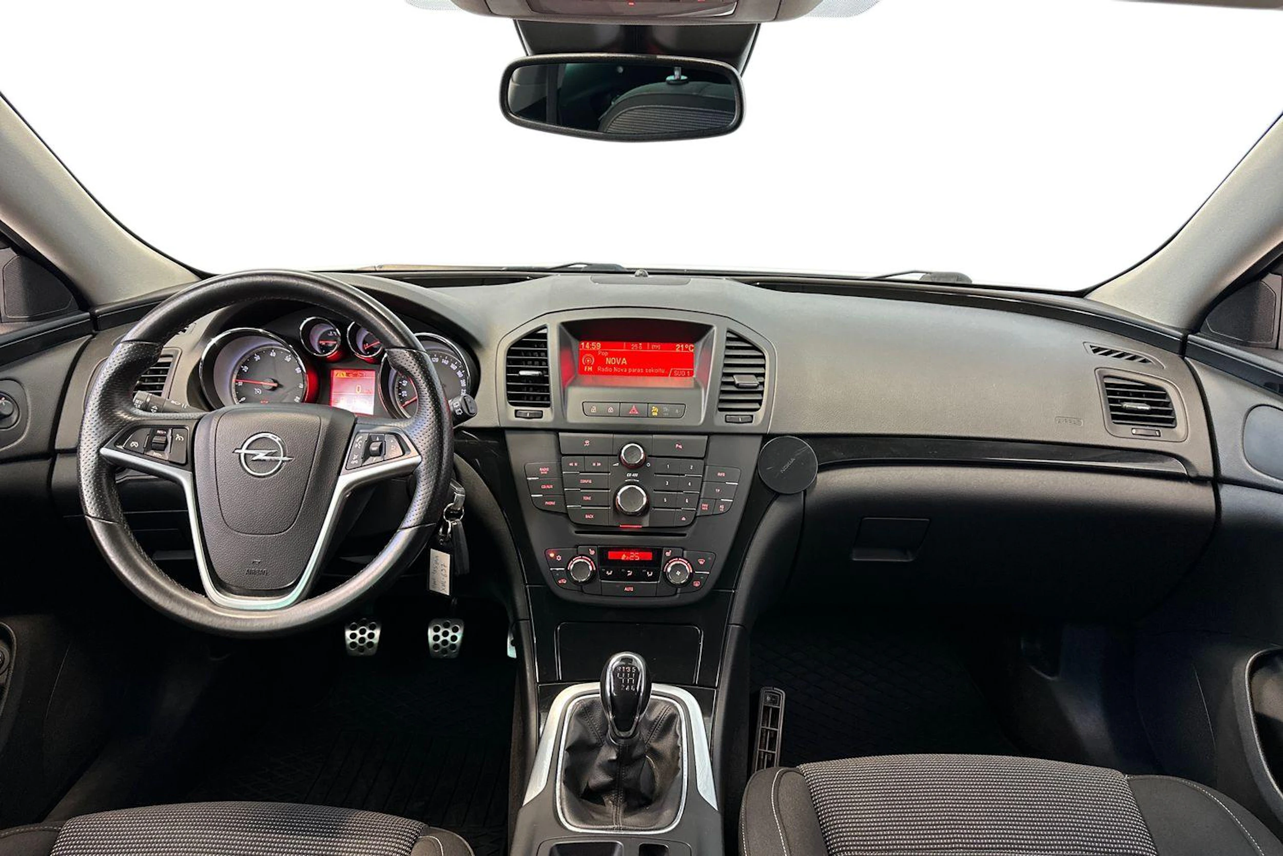 Valkoinen Opel Insignia 2012 kuva 9.