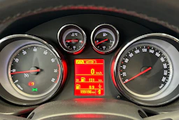 Valkoinen Opel Insignia 2012 kuva 20.