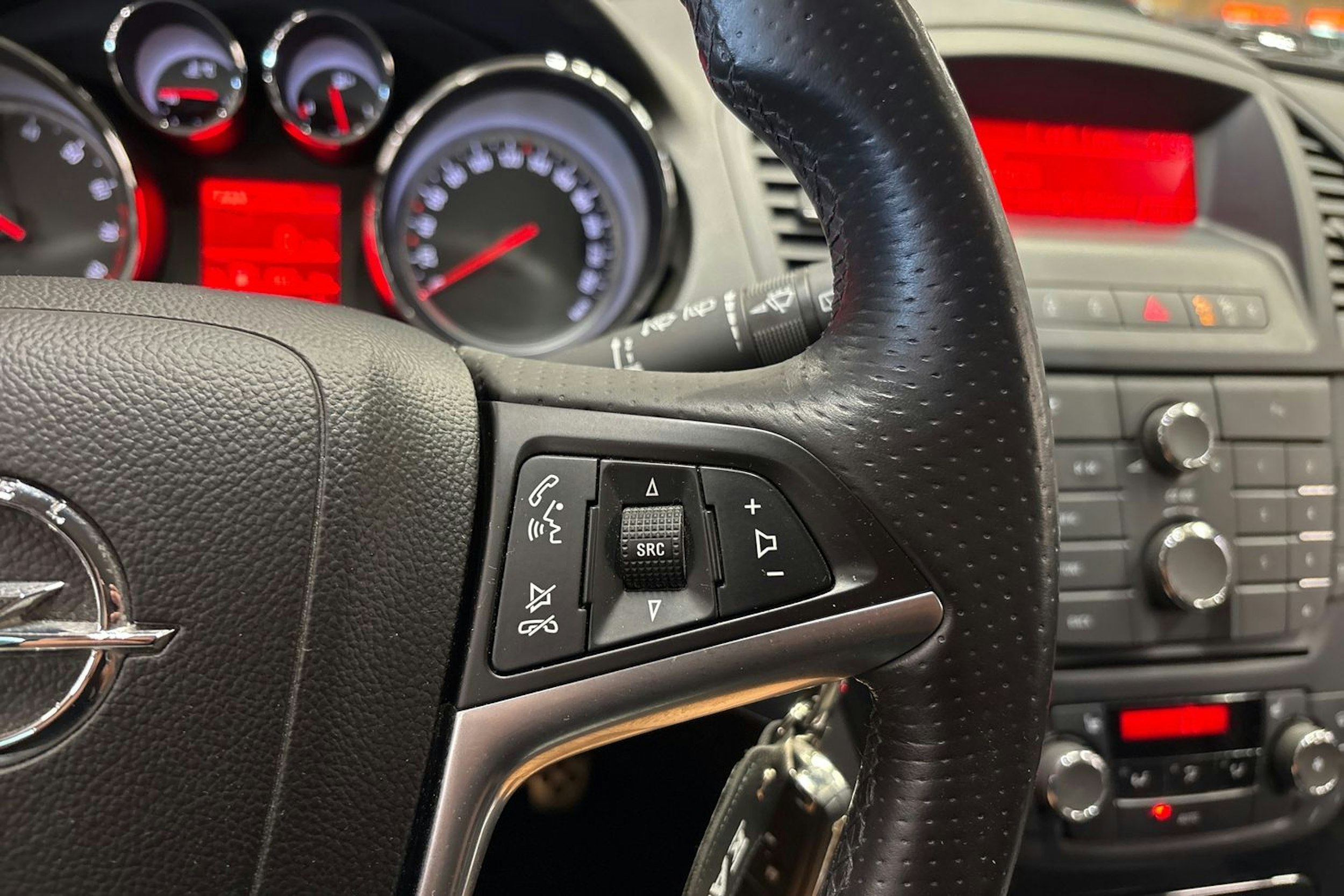 hopea Opel Insignia 2013 kuva 20.