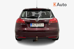 Punainen Opel Insignia 2013 kuva 3.