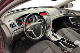 Punainen Opel Insignia 2013 kuva 6.