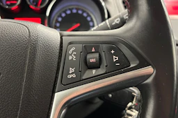 Punainen Opel Insignia 2013 kuva 14.