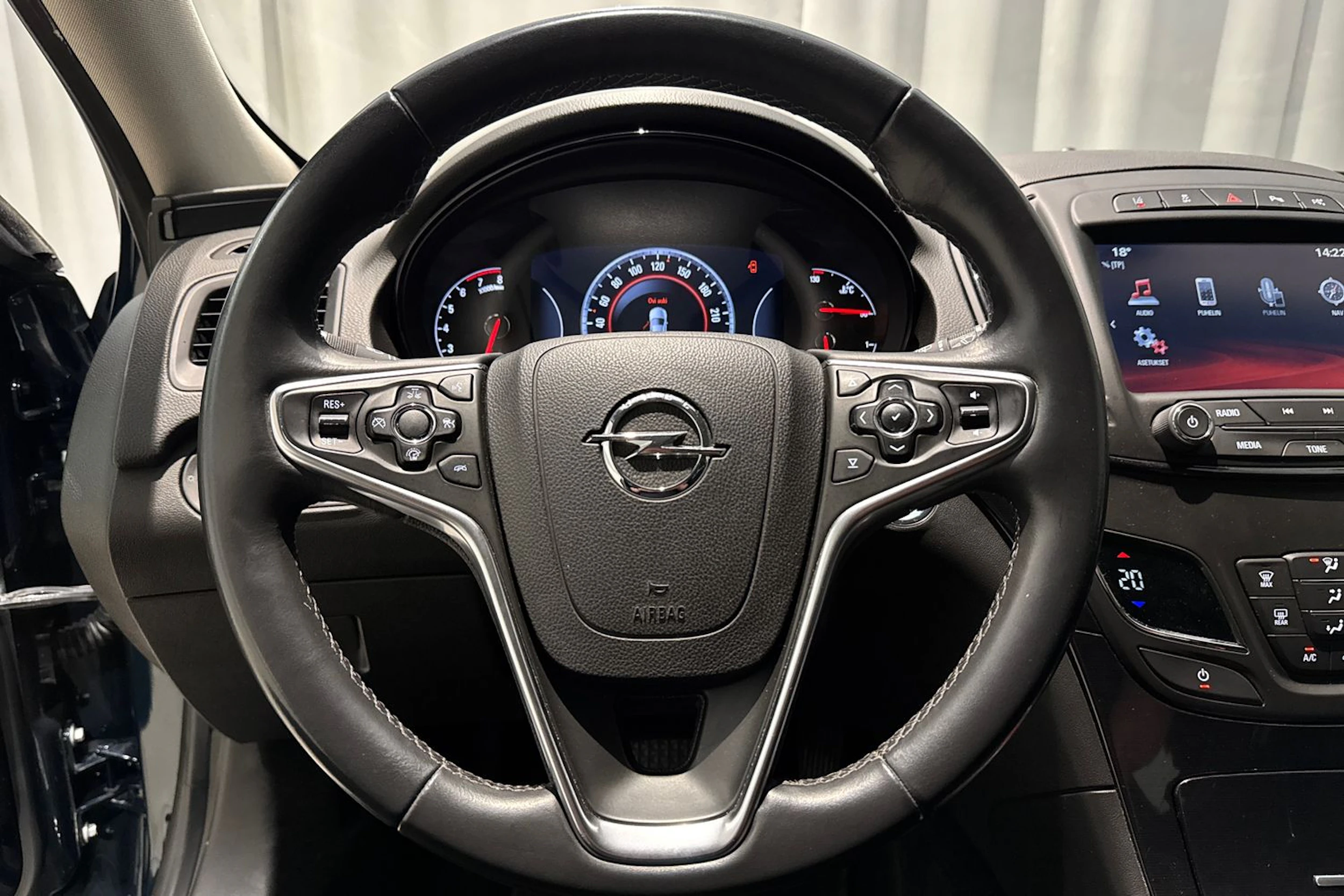 vihreä Opel Insignia 2014 kuva 19.