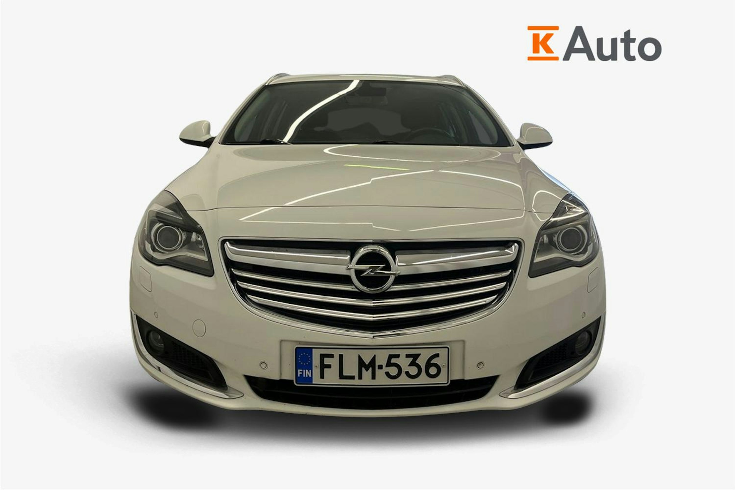valkoinen Opel Insignia 2014 kuva 4.