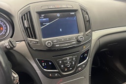 valkoinen Opel Insignia 2014 kuva 18.