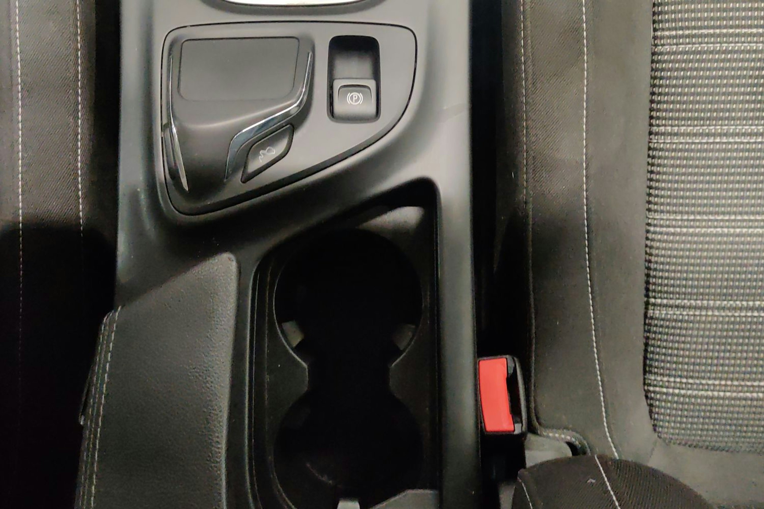ruskea (beige) Opel Insignia 2014 kuva 17.