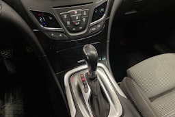 ruskea (beige) Opel Insignia 2014 kuva 42.