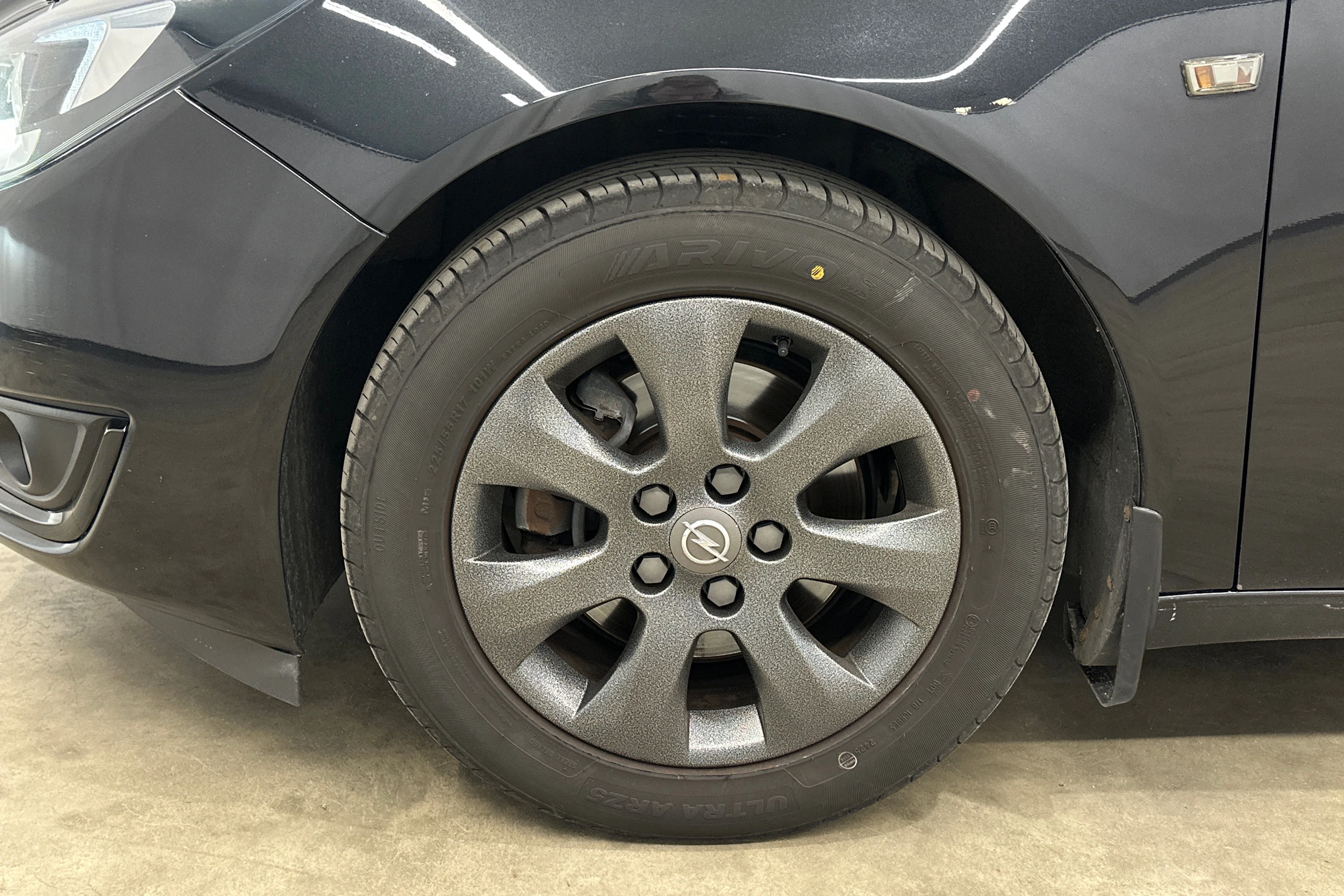 musta Opel Insignia 2014 kuva 16.