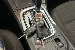 musta Opel Insignia 2014 kuva 28.