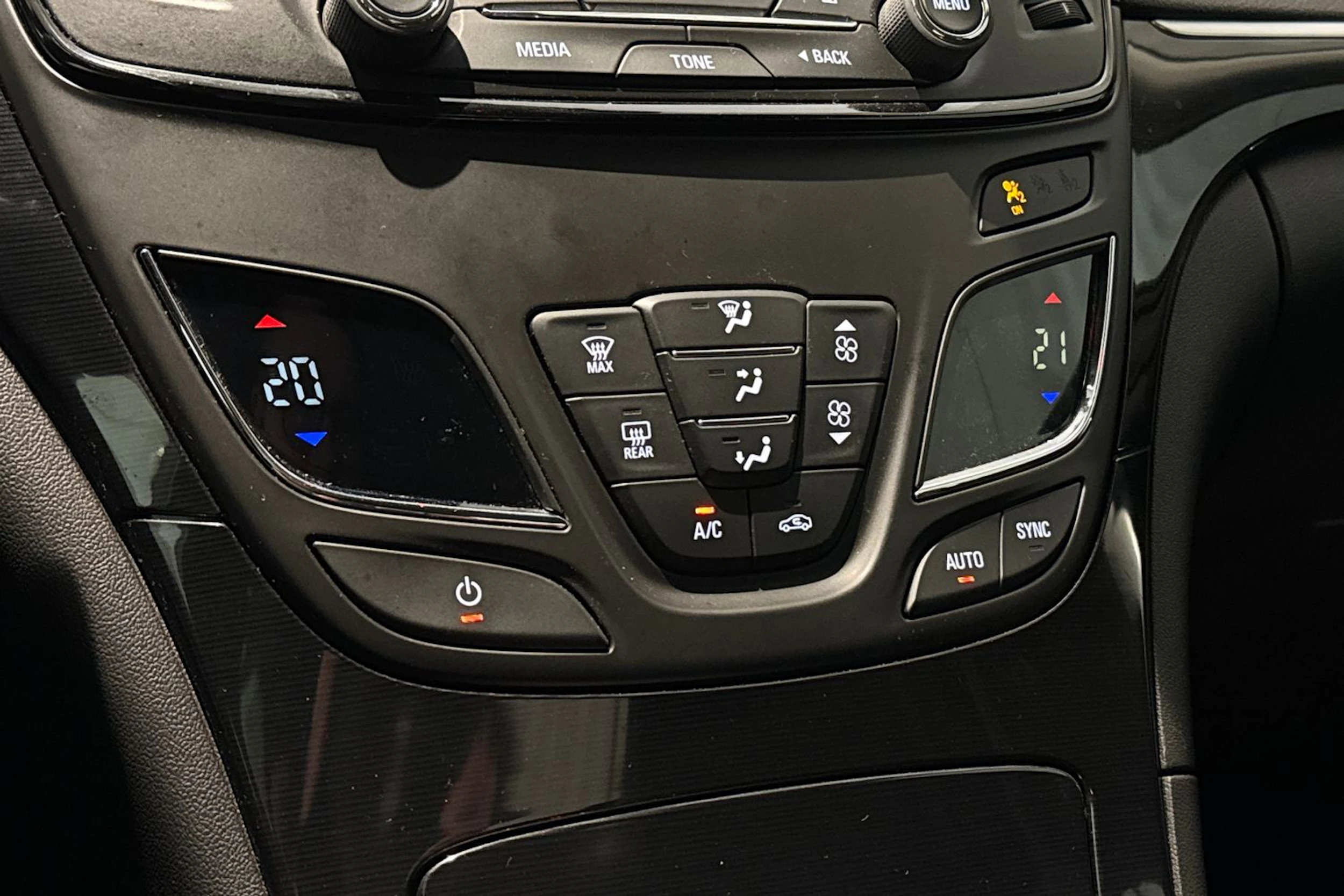 vihreä Opel Insignia 2014 kuva 43.