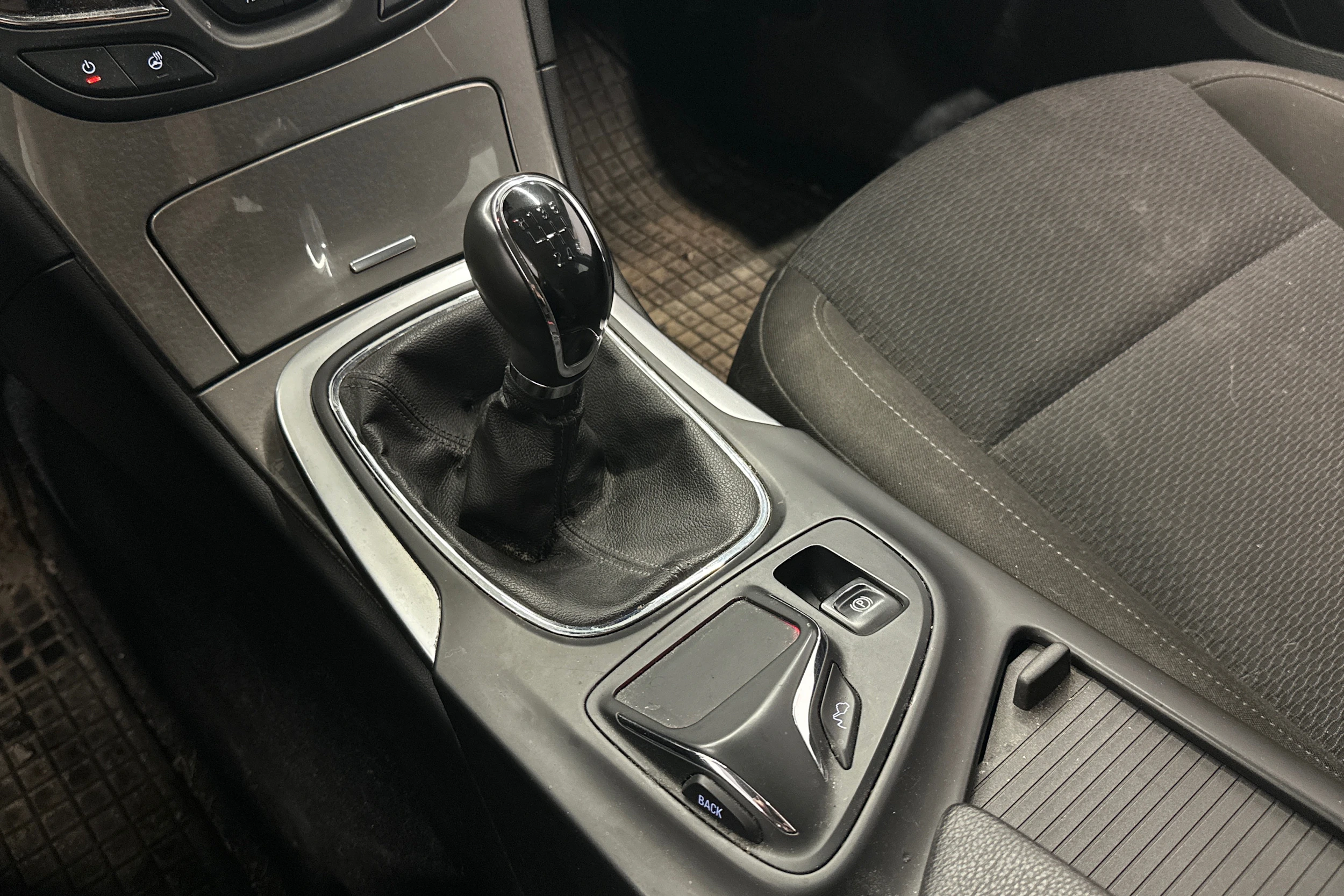 vihreä Opel Insignia 2014 kuva 16.