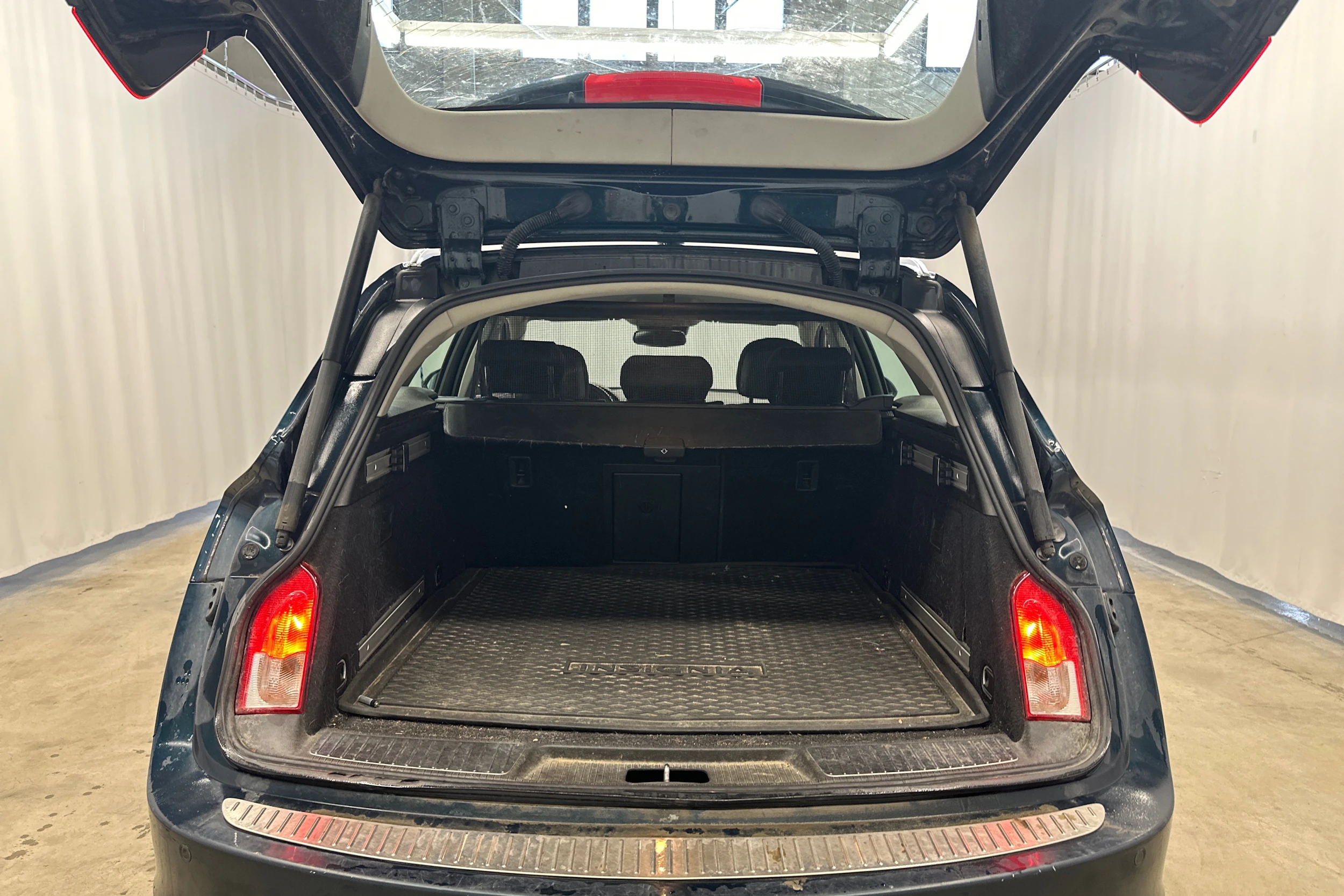 vihreä Opel Insignia 2014 kuva 22.