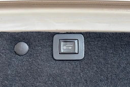 Valkoinen Opel Insignia 2015 kuva 25.