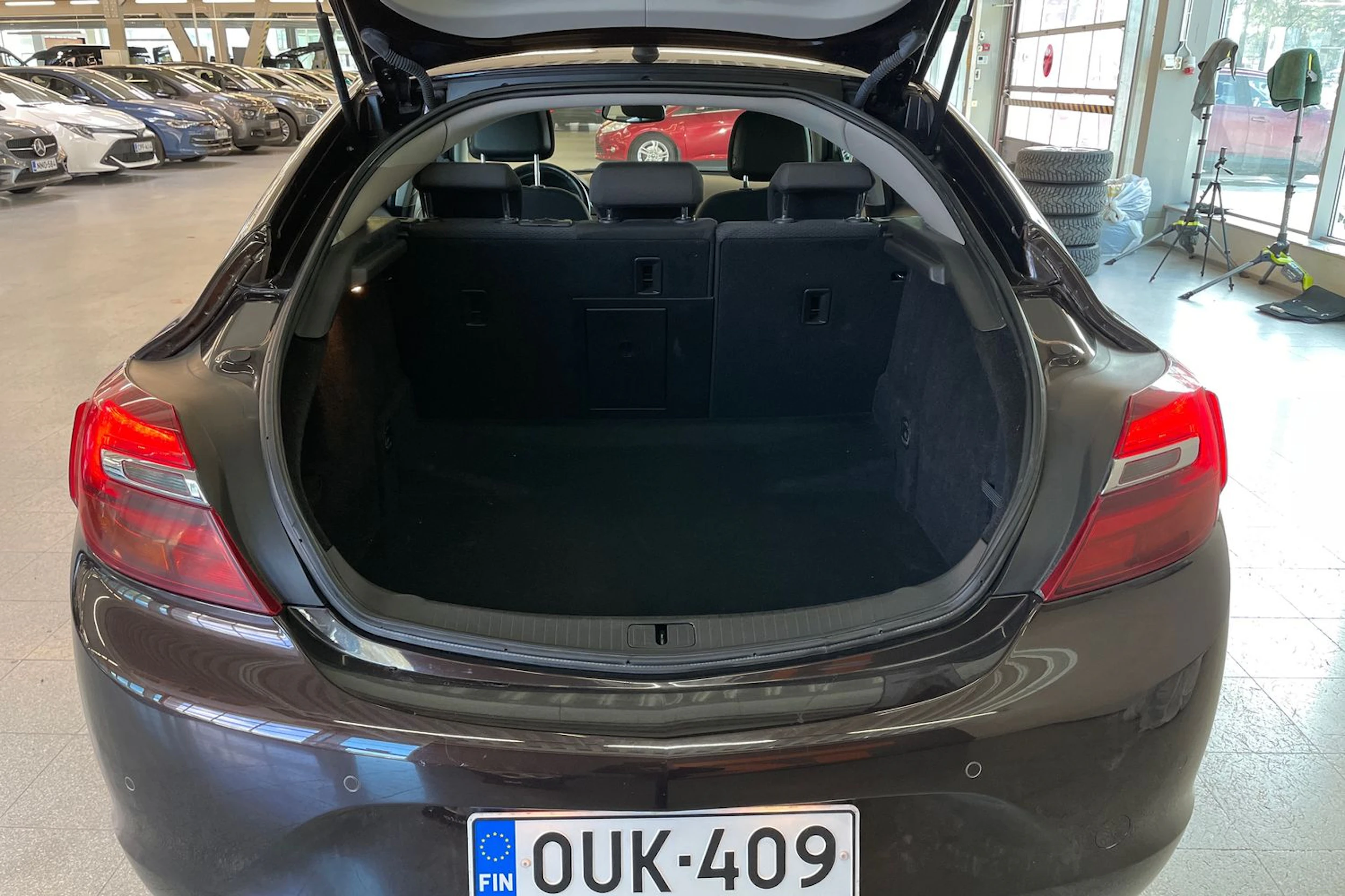 ruskea (beige) Opel Insignia 2015 kuva 23.