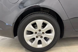 musta Opel Insignia 2016 kuva 13.