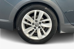 Vihreä Opel Insignia 2016 kuva 11.