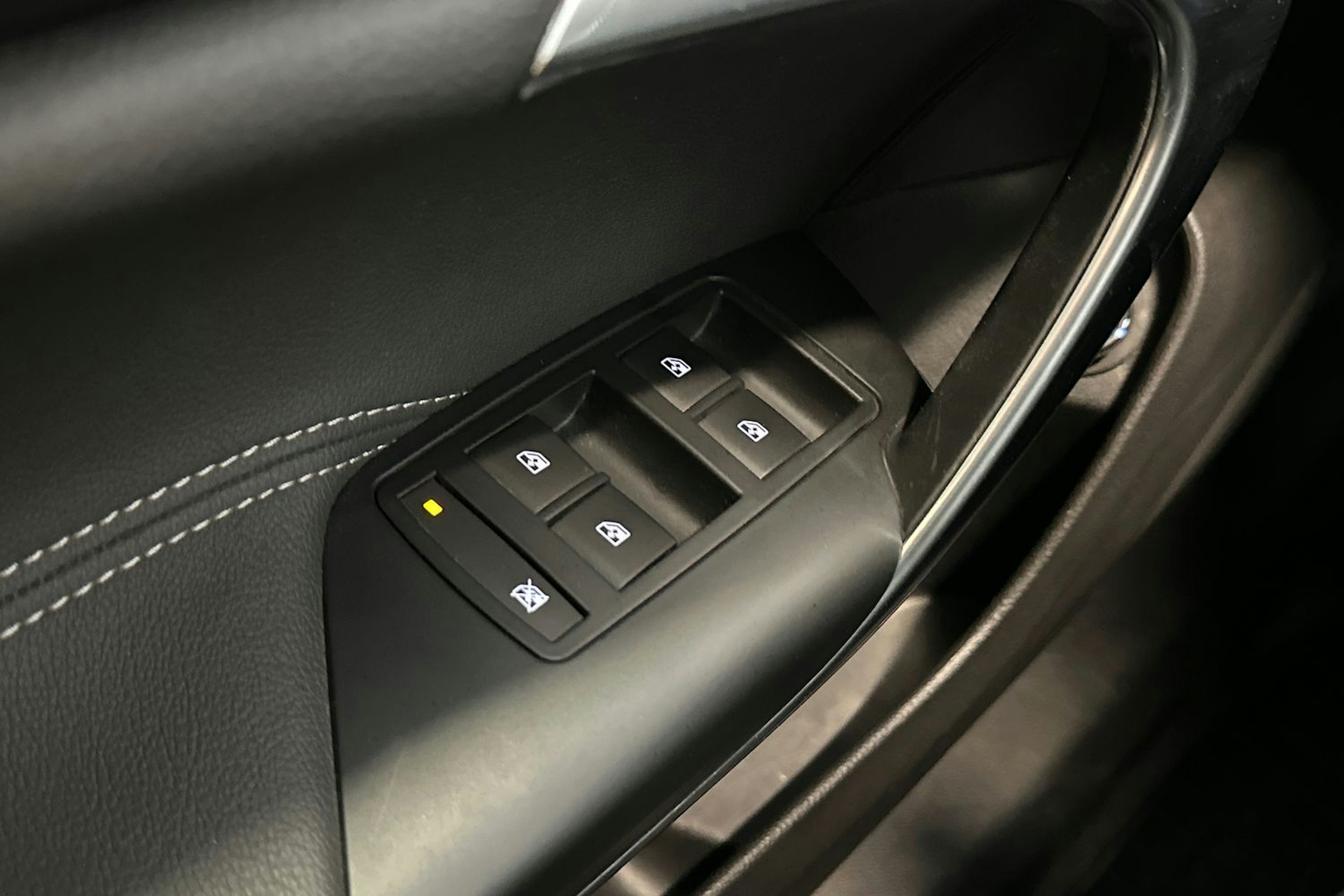 Vihreä Opel Insignia 2016 kuva 19.