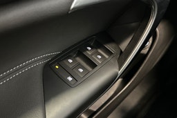 Vihreä Opel Insignia 2016 kuva 19.