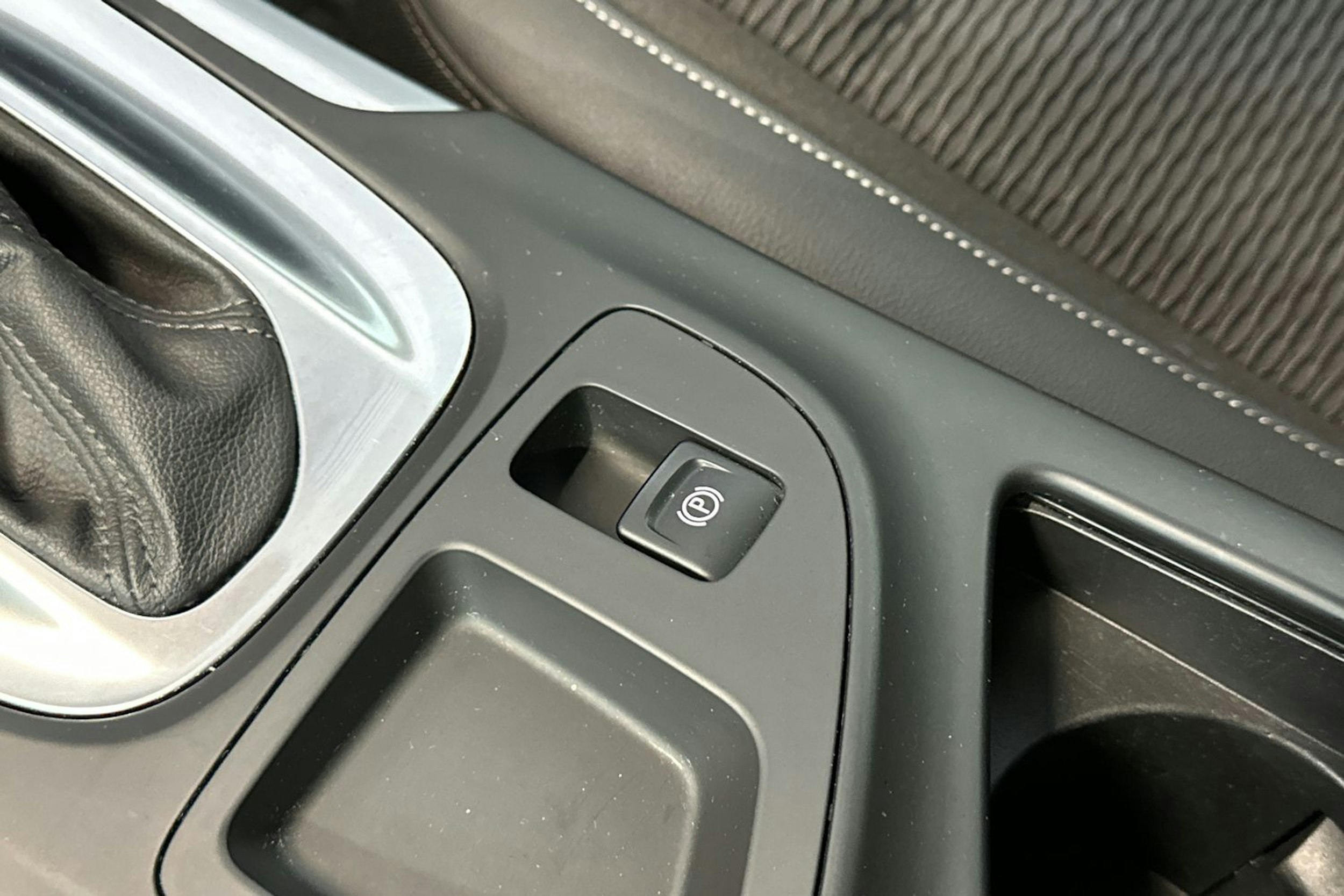 Vihreä Opel Insignia 2016 kuva 31.