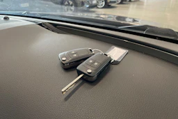 ruskea (beige) Opel Insignia 2016 kuva 29.