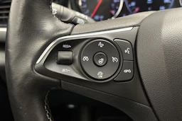 sininen Opel Insignia 2018 kuva 13.