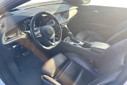 valkoinen Opel Insignia 2018 kuva 3.